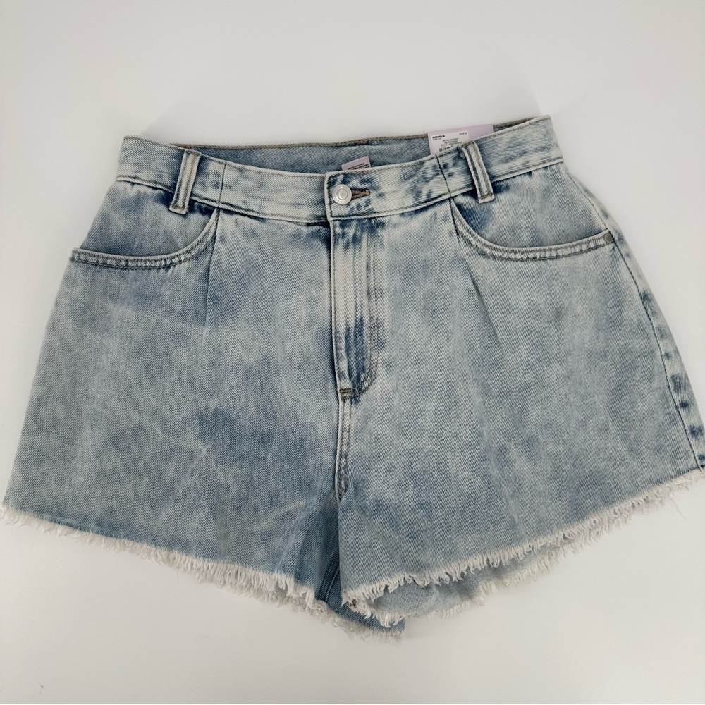 NWT SO Dad Shorts Acid Wash Denim Jean Retro Resort Pleasted Juniors Size 9